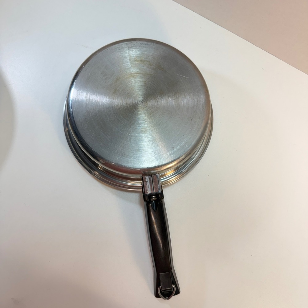 Seal-Rite 7 1/2" Saucepan T304 Stainless Steel Temp-Tone Lid USA 5 Ply Vented - Picture 9 of 10